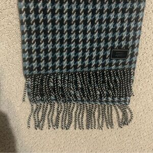 Vintage Coach Black and Blue Houndstooth Scarf with Fringe‎